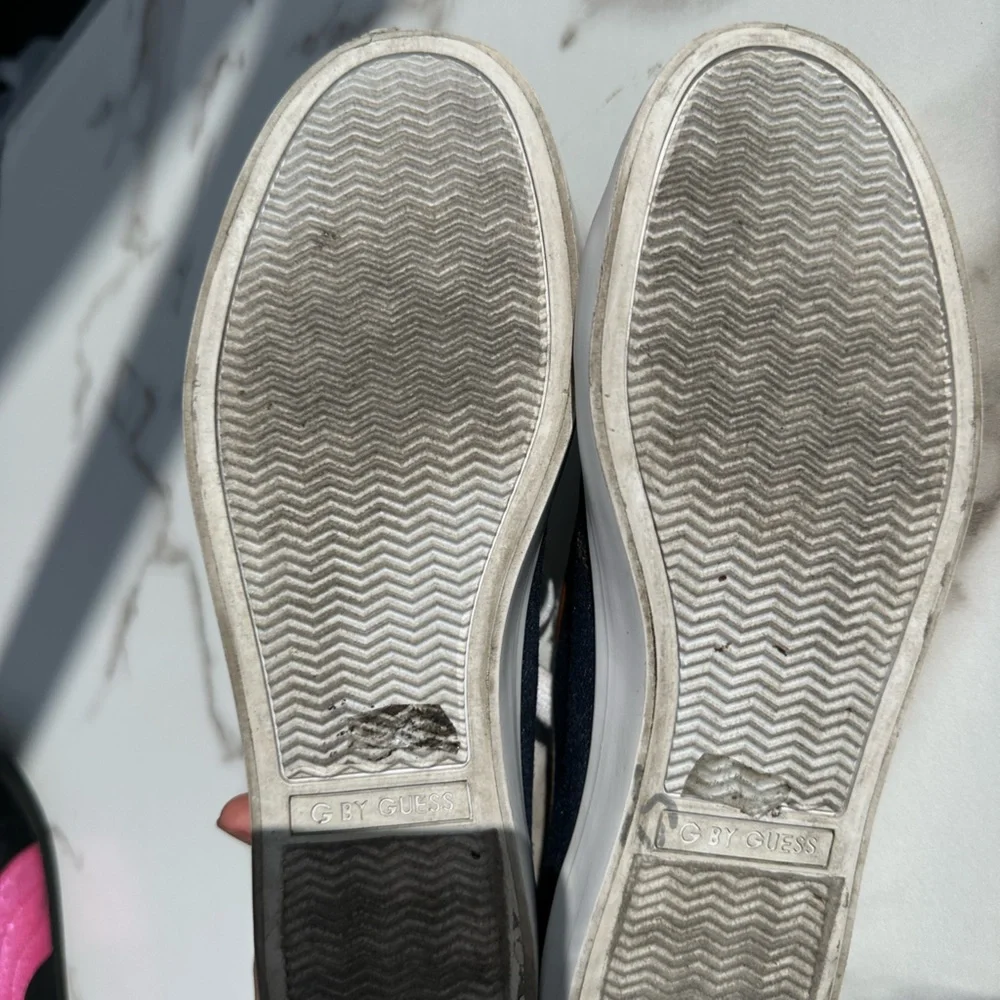 G by Guess Sneakers. Size 7.5. - Picture 5 of 6